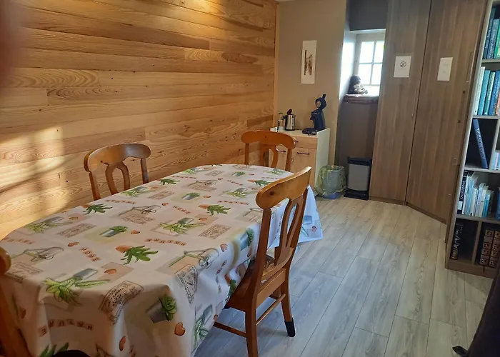 La fermette - chambres d'hôtes dans environnement calme et arboré